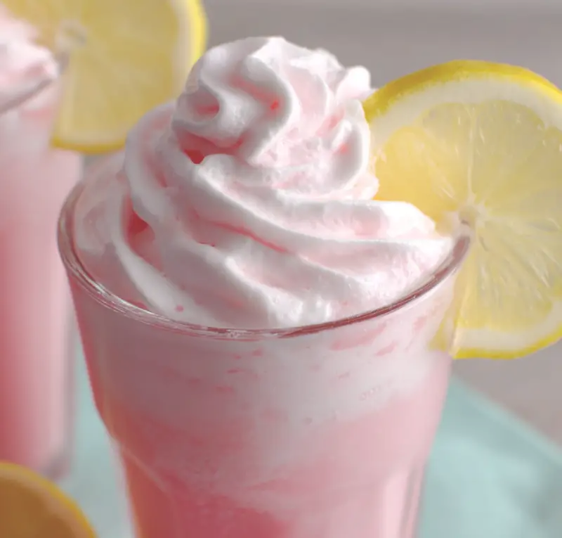 Pink whipped lemonade: A refreshing twist on summer!
