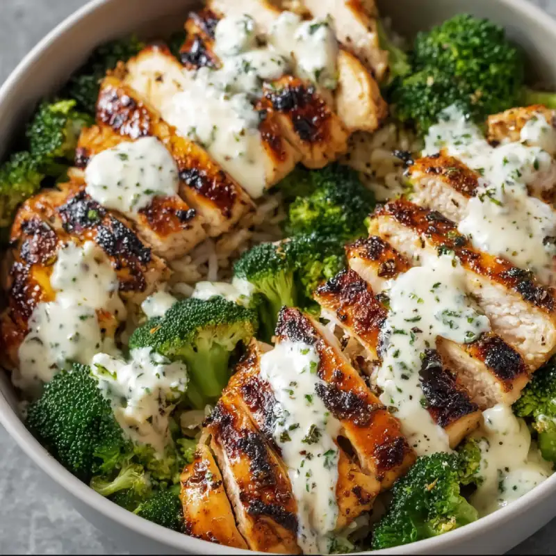 Grilled Chicken and Broccoli Bowls with Creamy Garlic